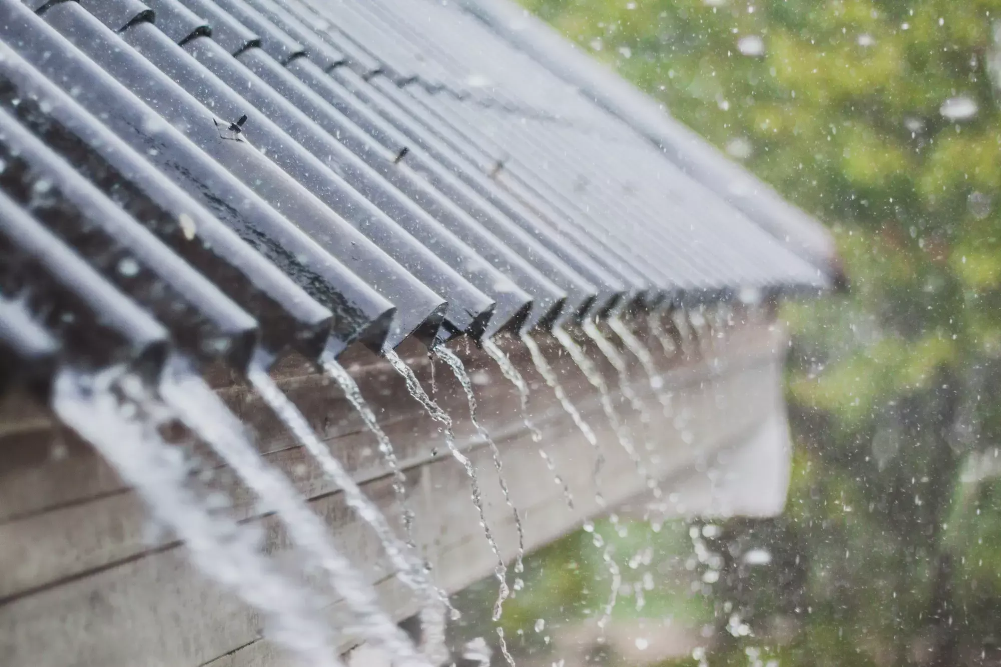 雨漏りの危険性が少なくなる